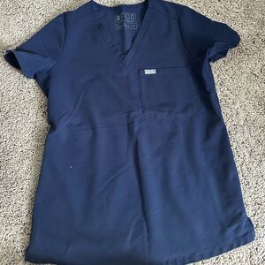 Figs scrub top